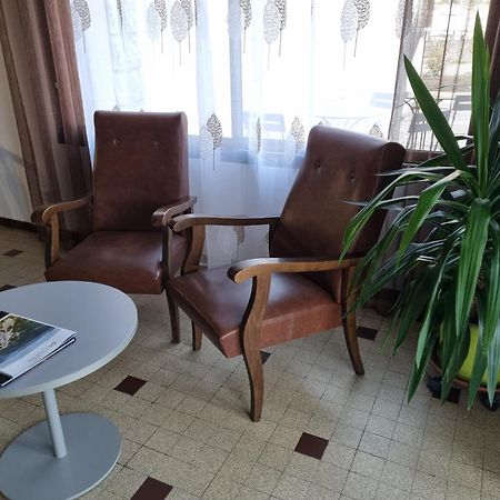 Bed and Breakfast Au Pont De La Gineze Barjac  Екстер'єр фото