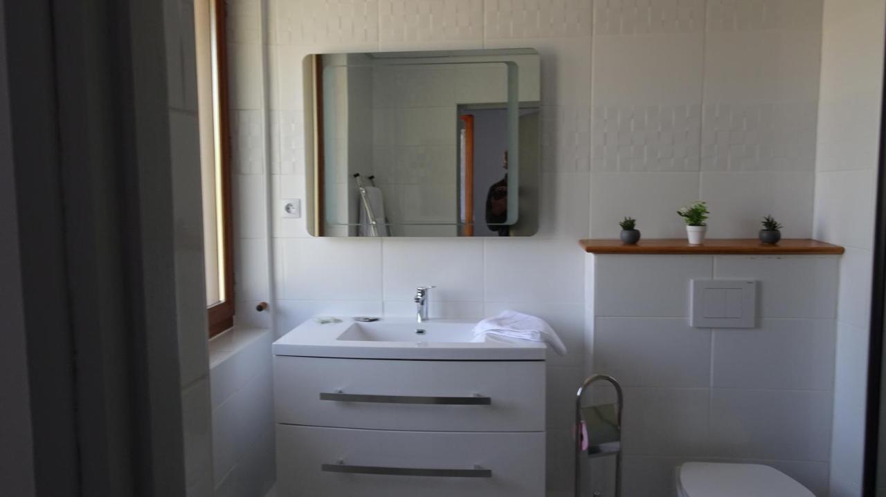 Bed and Breakfast Au Pont De La Gineze Barjac  Екстер'єр фото
