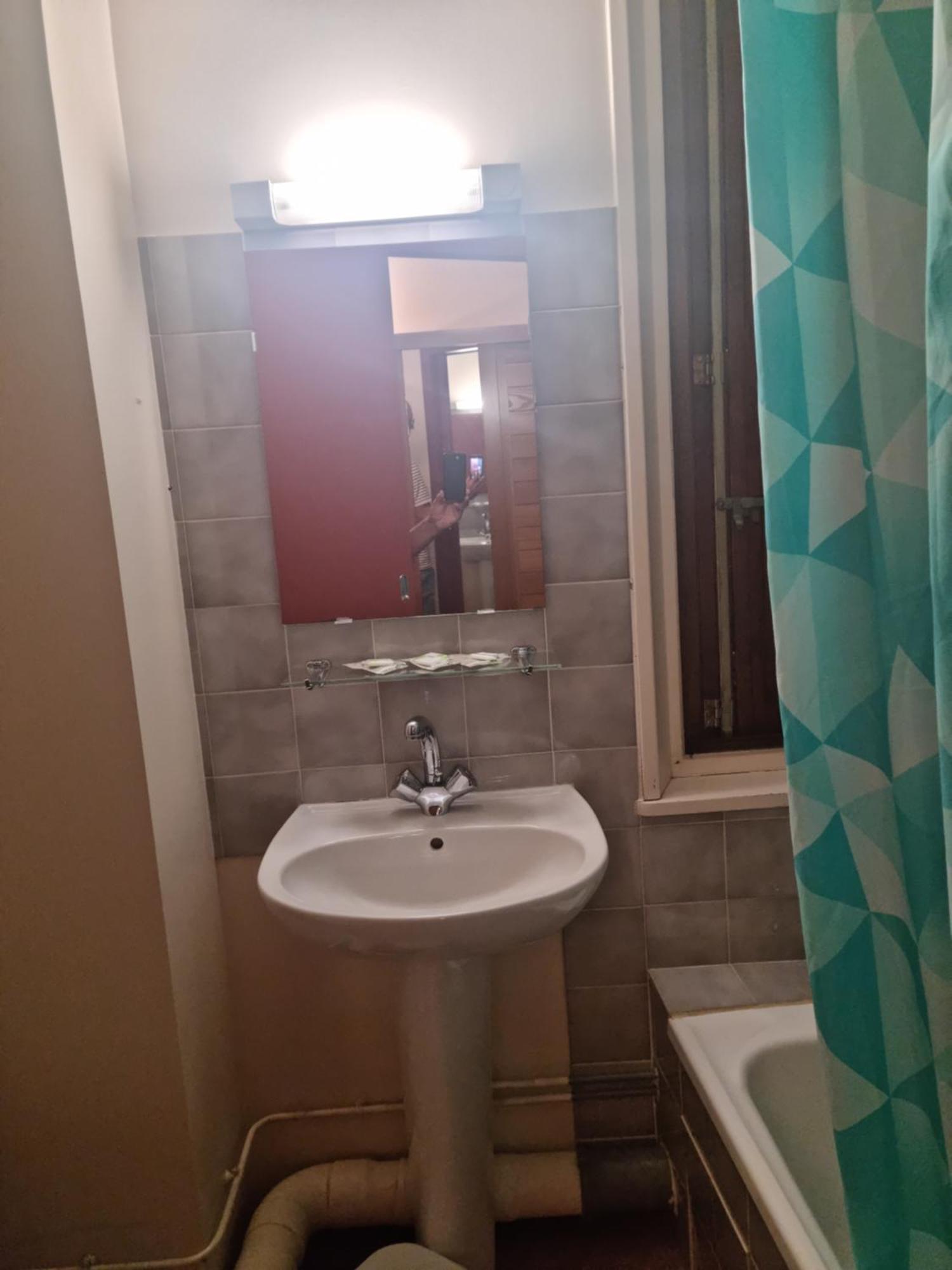 Bed and Breakfast Au Pont De La Gineze Barjac  Екстер'єр фото