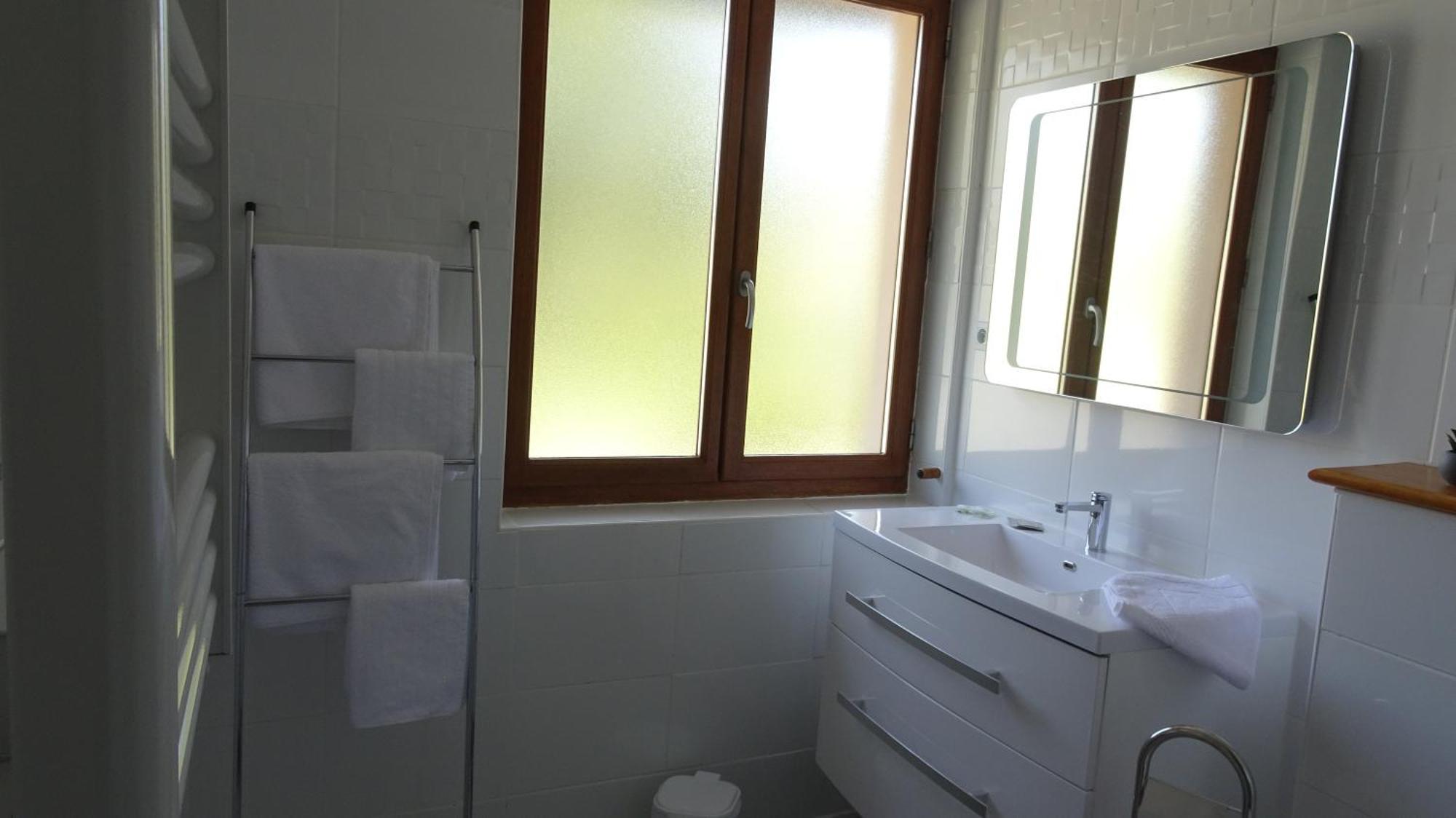 Bed and Breakfast Au Pont De La Gineze Barjac  Екстер'єр фото